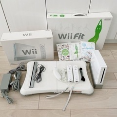 【予約中】任天堂Wii 本体 & Wii Fit ソフトセット一式