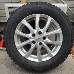 スタッドレスタイヤ&アルミホイール　5穴　4本セット　ヨコハマice guard 　　195/65-15 　　30プリウスに適用