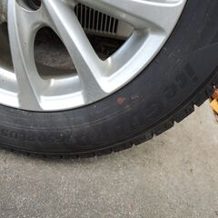 スタッドレスタイヤ&アルミホイール　5穴　4本セット　ヨコハマice guard 　　195/65-15 　　30プリウスに適用