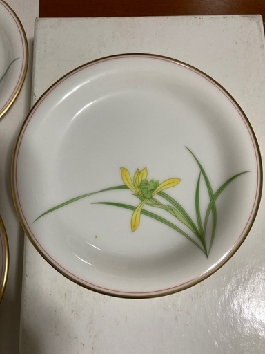 香蘭社　コーヒーカップ、ソーサー　デザート皿　横長プレートセット　未使用 香蘭社 コーヒーカップ プレートセット 未使用 香蘭社 カップ ソーサー