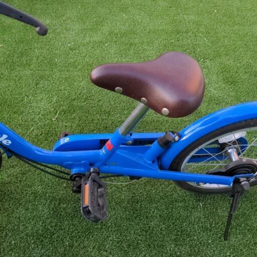 自転車　大人の補助用持ち手、補助輪つき