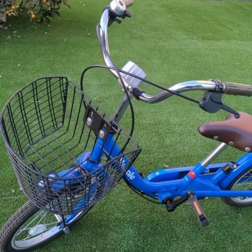 自転車　大人の補助用持ち手、補助輪つき