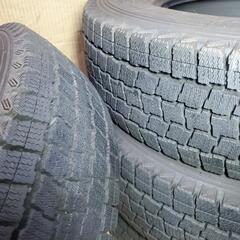超セール！❄️工賃込み☆ほぼ新品バリ山スタッドレス165R13バン規格タイヤ☆サクシード、プロボックス等に☆別途でホイール有ります。