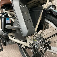 【使用１年未満】3人乗り用チャイルドシート付きbikke POLAR e（ビッケポーラーe）：T.Xレトログレージュ(2020モデル)