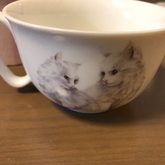 猫のカップ