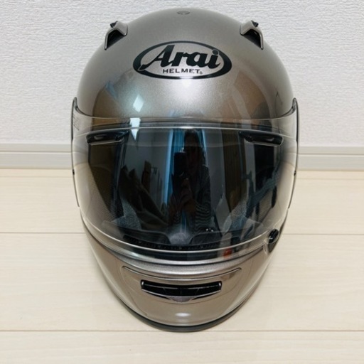 ほぼ未使用　Arai フルフェイスヘルメット　QUANTUM-J 57〜58cm