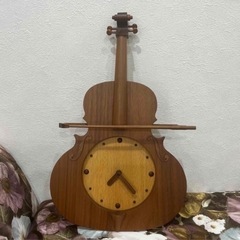 バイオリンの振り子時計