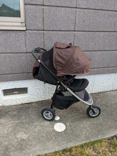 アップリカ三輪ベビーカー
