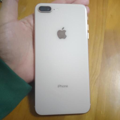 iPhone8プラス　64