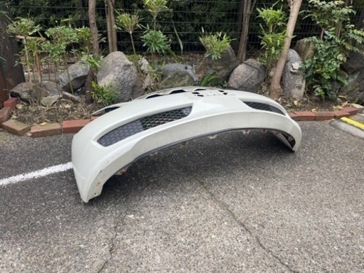 スカイラインクーペV36のバンパー