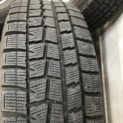 決まりました。スタッドレスタイヤ　195/65R15  17年製　100の5穴