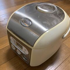炊飯器（3.5合、サンヨー2006年製）