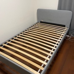 IKEA セミダブルベッド　フレーム