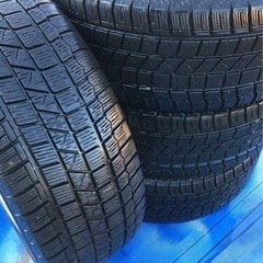 スタッドレス　アルミ　タイヤ