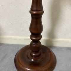 花瓶などを置く台