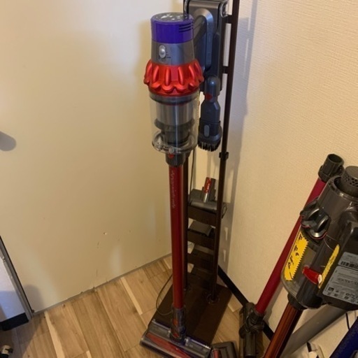 Dyson cyclone v10 fluffy＋メタリックピンク中古再生品