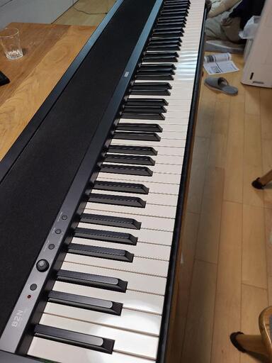 電子ピアノ KORG B2N 付属品揃ってます