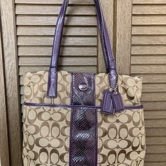 coach ショルダーバッグ　シグネチャー