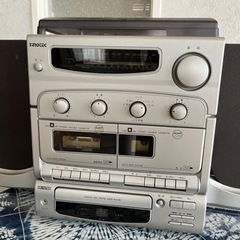 【大特価】ポータブルプレーヤー　CD、ラジオ、レコード、テープ　...