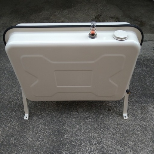 油タンク　82ℓ