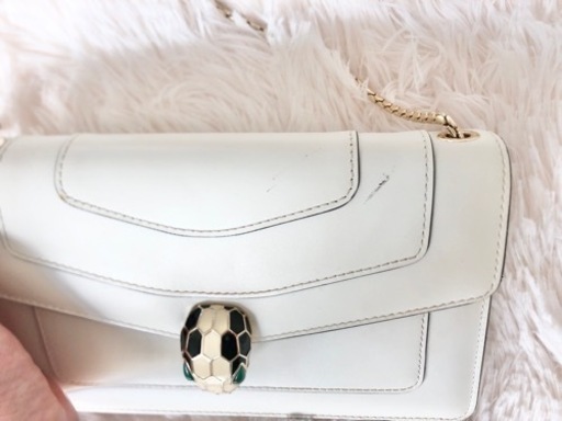 セルペンティ フォーエバー クロスボディ チェーン 白 ブルガリ セルペンティ フォーエバー クロスボディ チェーンショルダー