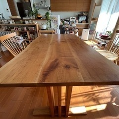 天然無垢桜の木のダイニングテーブルと椅子