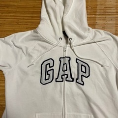 無料！GAPパーカー