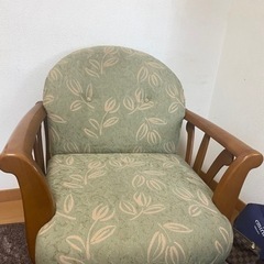 【値下げ交渉お待ちしてます！コメント歓迎】 値下げ交渉受け付けます！ソファ、回転椅子セット かなりお得！