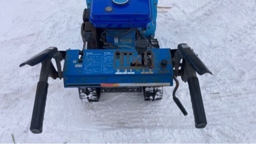 ヤマハ除雪機 YSM555 小さいけれど結構力持ち‼︎