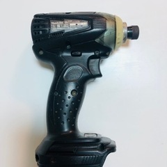 マキタ　インパクトドライバー　TD133D