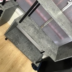 テーブル2台　インテリアラック2台まとめ買いは安くします