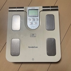 【取引中】オムロン 体重計