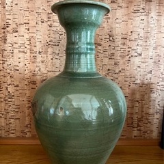 中国の焼物の壺