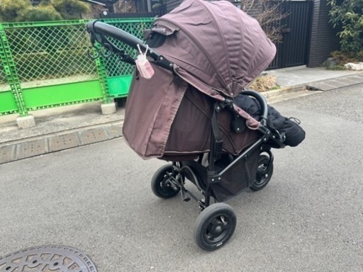 ベビーカー、バギー air buggy