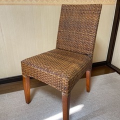 籐製の椅子