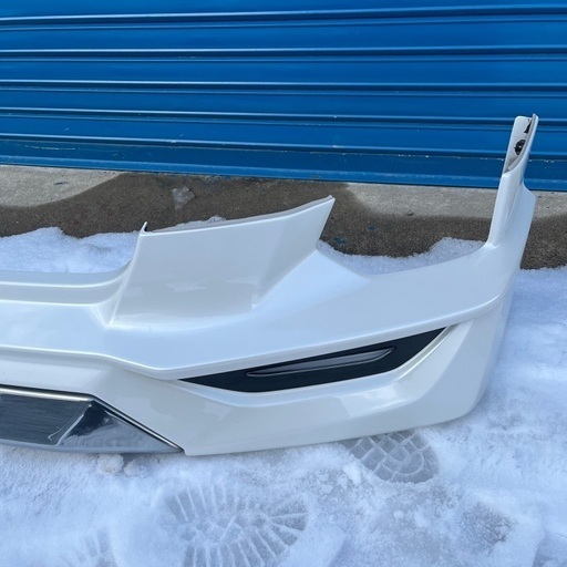 TOYOTA ルーミー　モデリスタ　フロントバンパー