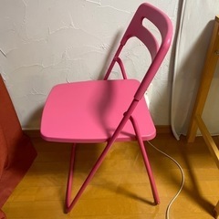 IKEA 折りたたみ椅子 NISSE ピンク