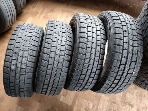 ダンロップ スタッドレスタイヤ WINTERMAXX 185/60R15 2016年製　中古4本