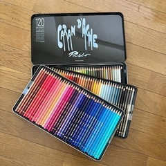 [高級ﾒｰｶｰ品]120色の色鉛筆
