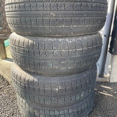 17インチ　スタッドレス　215 60R 17