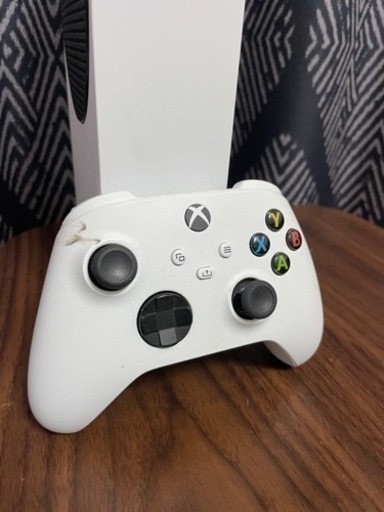 決まりました】【値下げしました】Xbox One S本体 と Xbox360ソフト6本