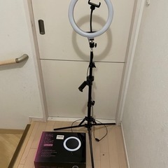 スマホ　LEDリングライト　折畳み一体式 高安定性 生放送ライト...