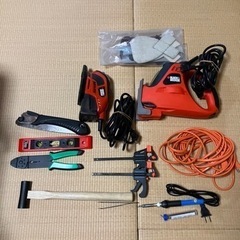 DIYセット　電動式ノコギリ&マウスサンダ　BLACK&DECKER 