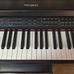 Roland】電子ピアノ HPI-7F-RW(2011年製) 引き取りのみ