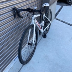 ほぼ新車　トレック　ドマーネAL3 2021年モデル　サイズ49