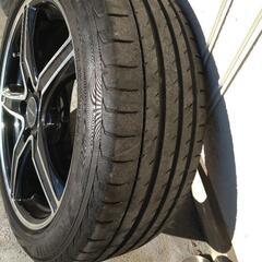 ホイル、タイヤの出品です