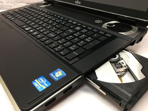富士通 NH77/ED【3波TV◇安心保証◇最強 i7◇8GBメモリ◇