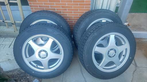 メメントリ スタッドレス ブリヂストンVRX2 195/60R15 マルチPCD100/114.3