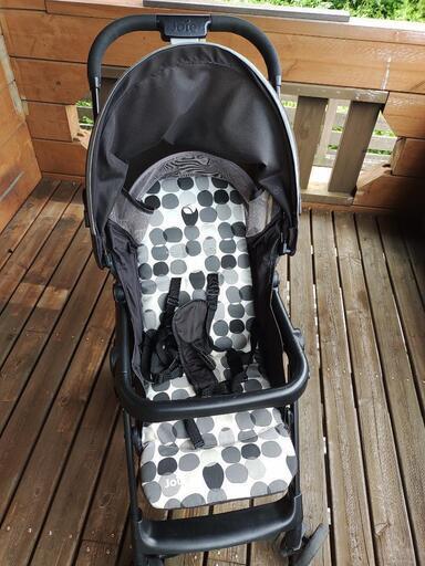 JOIEベビーカー☆チャイルドシート☆ベース３点組 KATOJI　写真閲覧用 JOIEベビーカー☆チャイルドシート☆ベース3点組 KATOJI 写真閲覧用