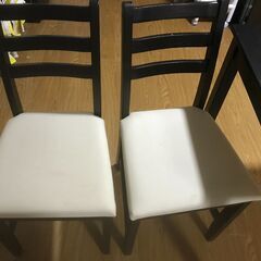 IKEA２人用ダイニングテーブル３点セット定価3万円 　最終値下...